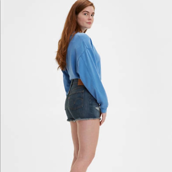 Levi’s 501 Original Women’s Shorts Medium Wash - Picture 3 of 5